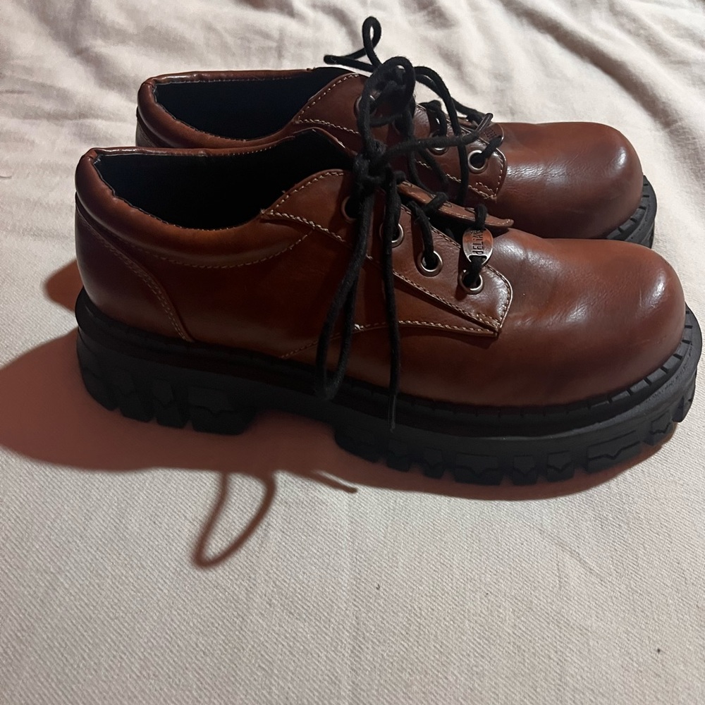 Delia’s platform shoes